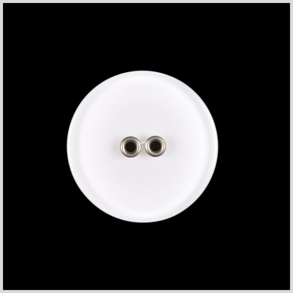 White Plastic Button - 44L/28mm White Plastic Button - 44L/28mm