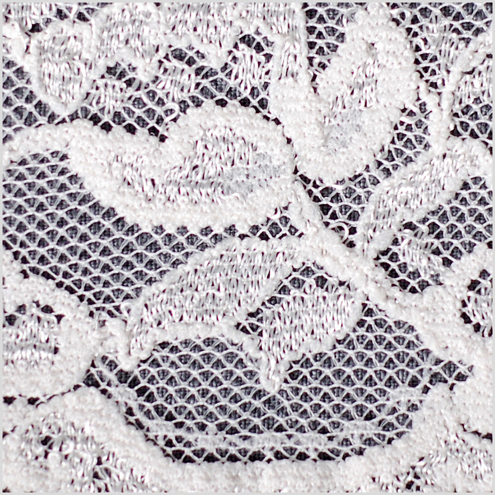 2 Ivory Lace - Detail 2 Ivory Lace - Detail
