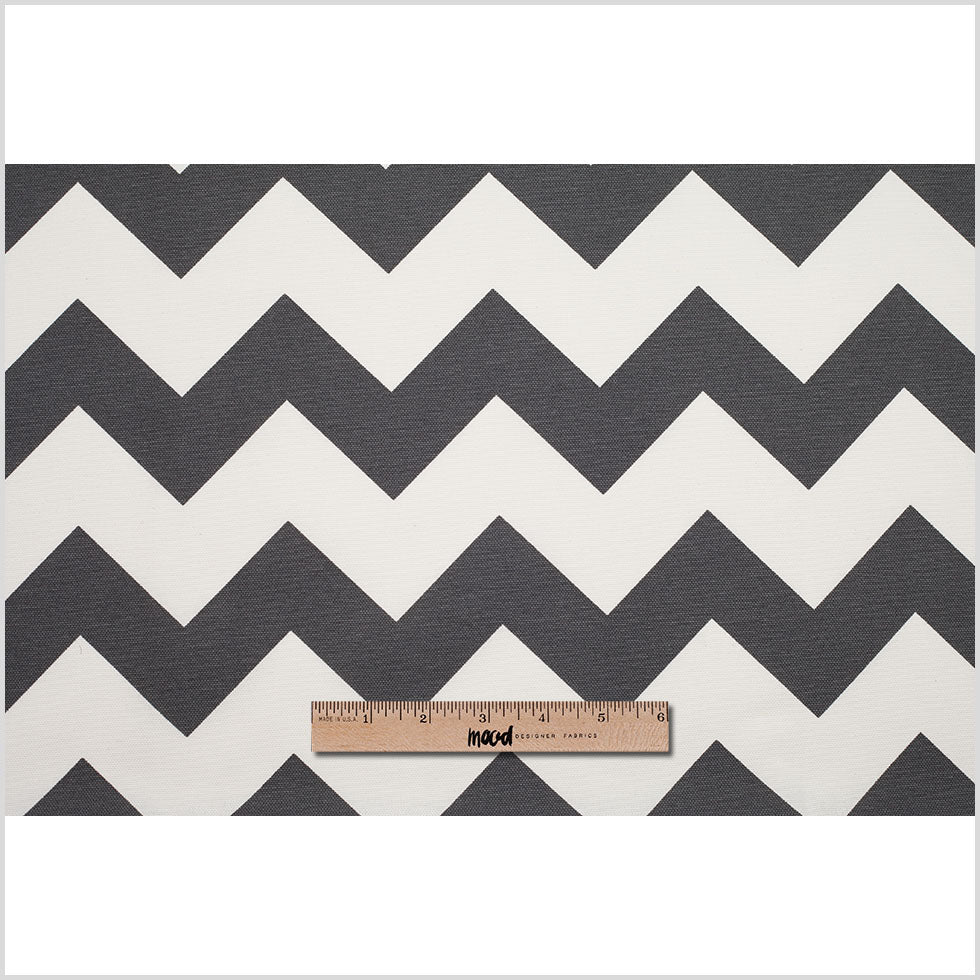 Spanish Gray/White Geometric Poly-Cotton Woven Full Spanish Gray/White Geometric Poly-Cotton Woven Full