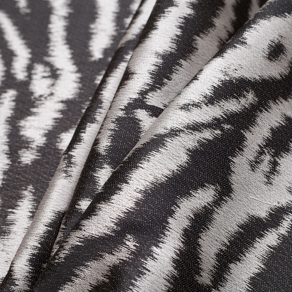 Black Animal Printed Polyester Woven Folded Black Animal Printed Polyester Woven Folded