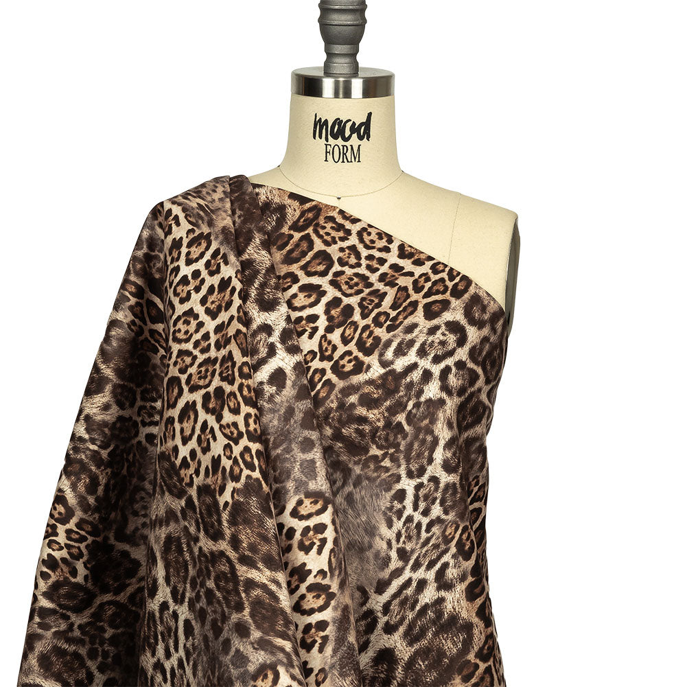 Brown Jaguar Printed Micro-Polyester and Cotton - Spiral Brown Jaguar Printed Micro-Polyester and Cotton - Spiral
