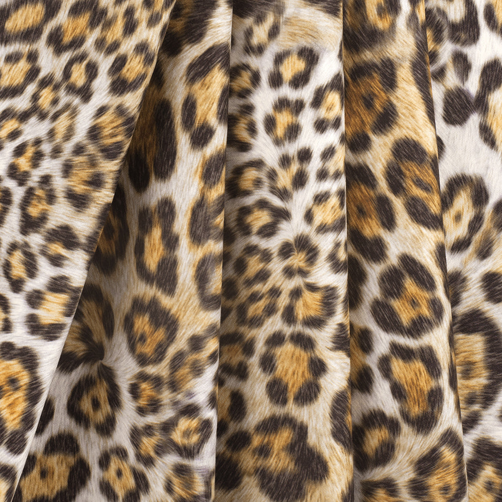 Jaguar Printed Micro-Polyester and Cotton Folded Jaguar Printed Micro-Polyester and Cotton Folded