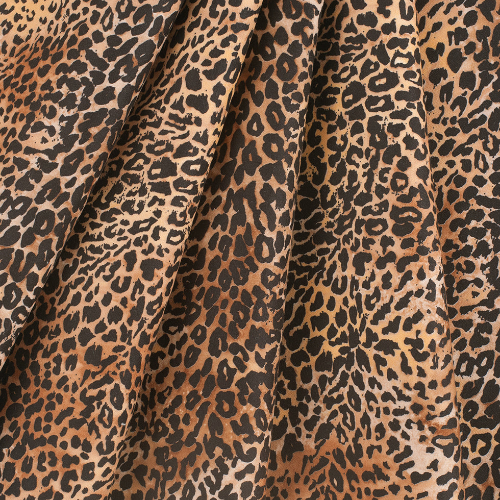 Brown/Black Cheetah Printed Micro-Polyester and Cotton - Folded Brown/Black Cheetah Printed Micro-Polyester and Cotton - Folded