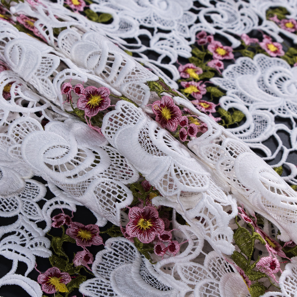 White Floral Embroidered Guipure Lace - Detail White Floral Embroidered Guipure Lace - Detail