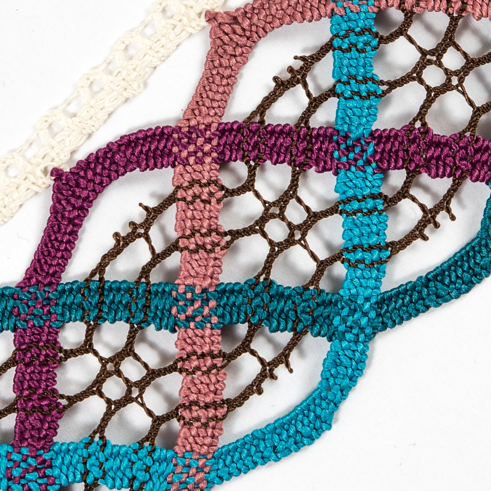 Mullticolor Crochet Trim - 1.5" Detail Mullticolor Crochet Trim - 1.5" Detail