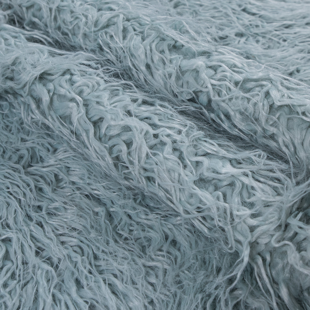 Shaggy Faux Fur - Blue Detail Shaggy Faux Fur - Blue Detail