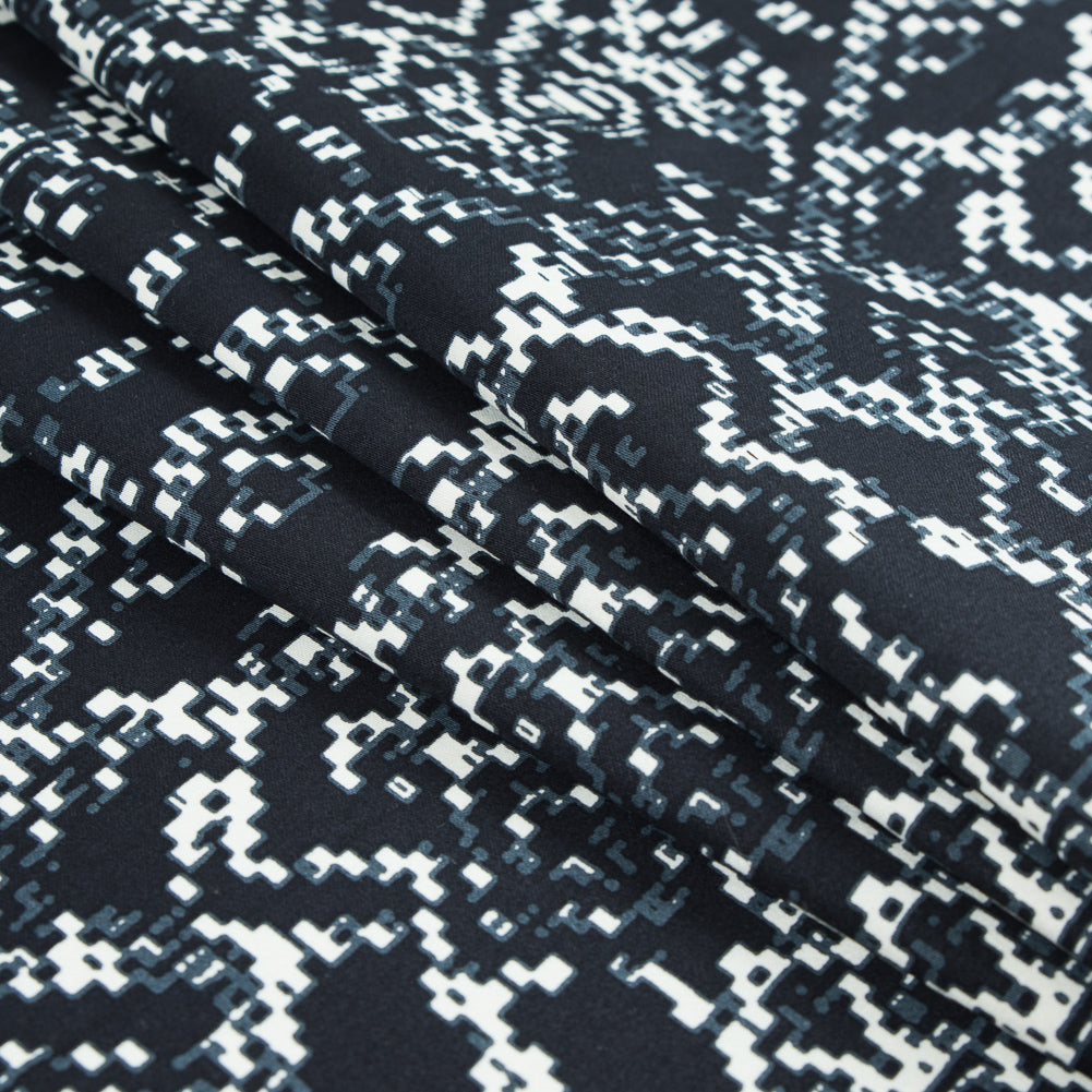 Black and Winter White Abstract Printed Stretch Cotton Sateen Detail Black and Winter White Abstract Printed Stretch Cotton Sateen Detail