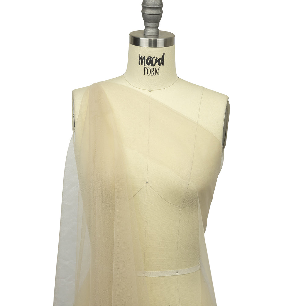 Nomad Leonardo Soft Nylon Tulle - Detail Nomad Leonardo Soft Nylon Tulle - Detail