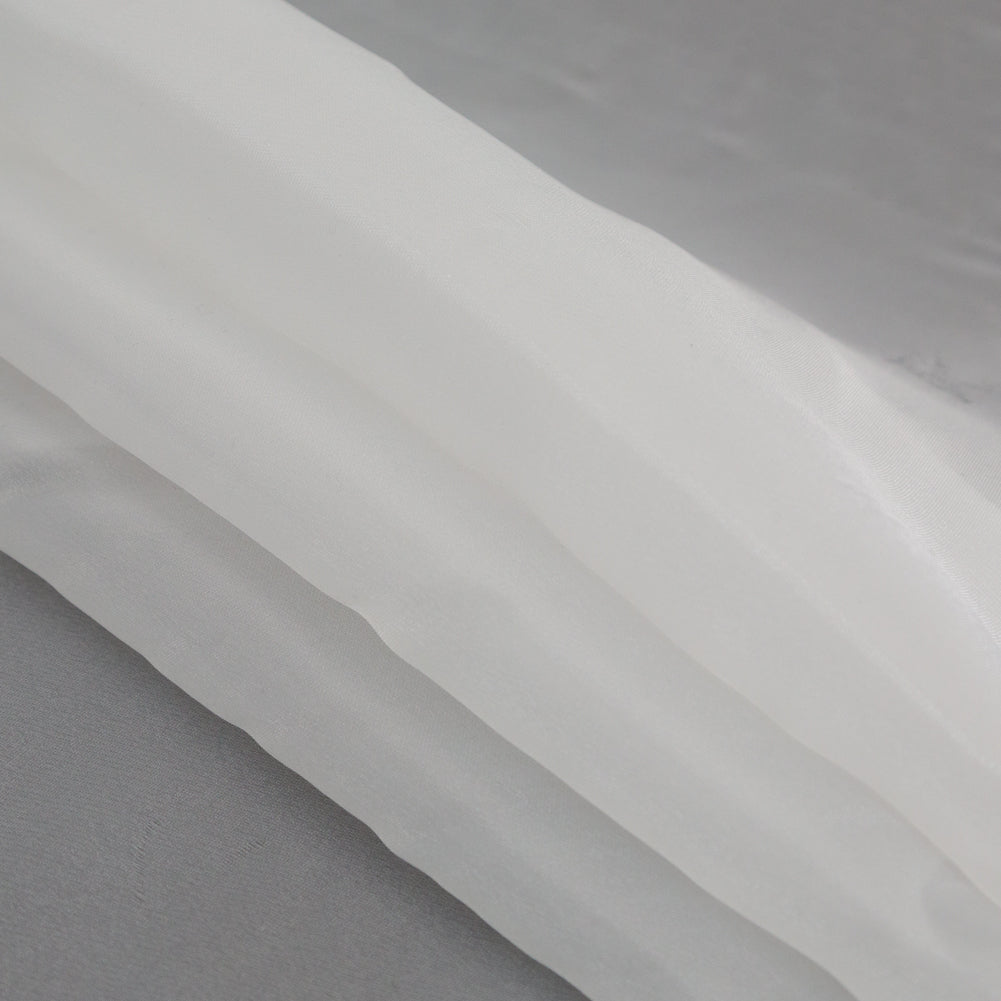 Stark White Bridal Organza - Detail Stark White Bridal Organza - Detail