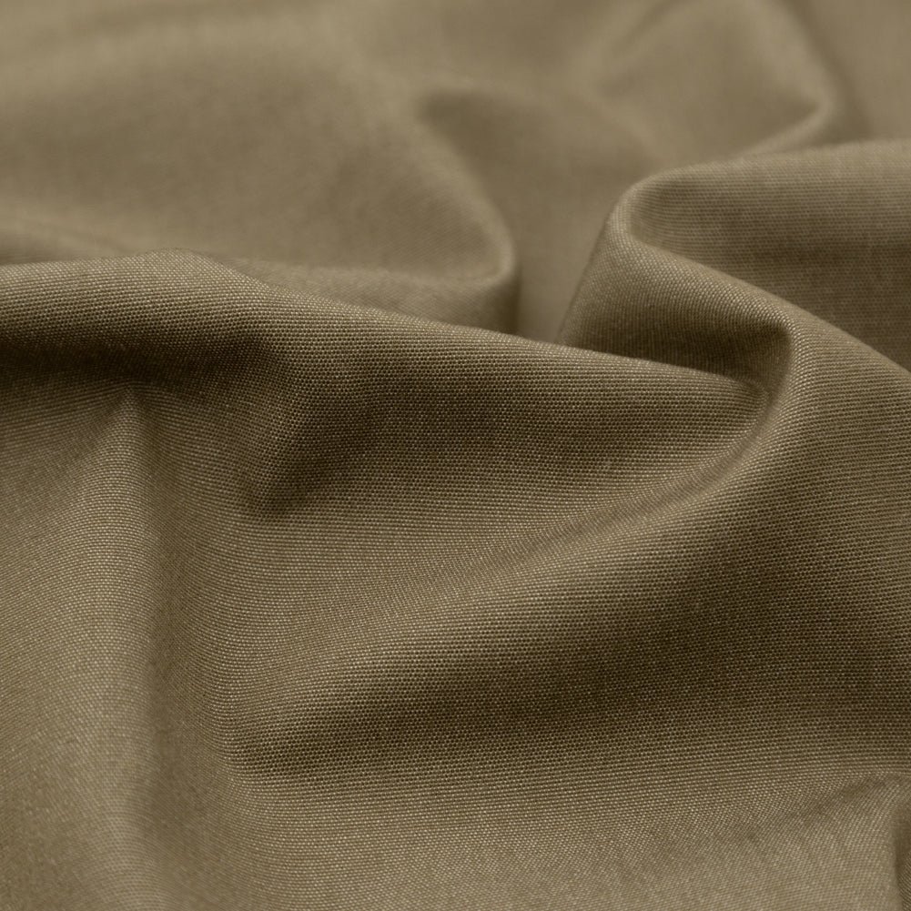 Russet Water Repellent Canvas - Detail Russet Water Repellent Canvas - Detail