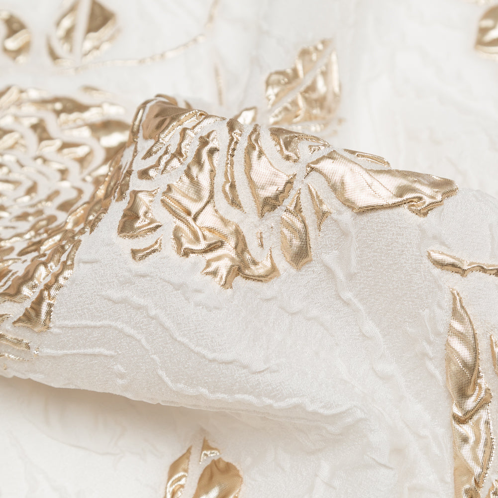 Metallic Bright Gold and Snow White Rosy Luxury Brocade Detail Metallic Bright Gold and Snow White Rosy Luxury Brocade Detail