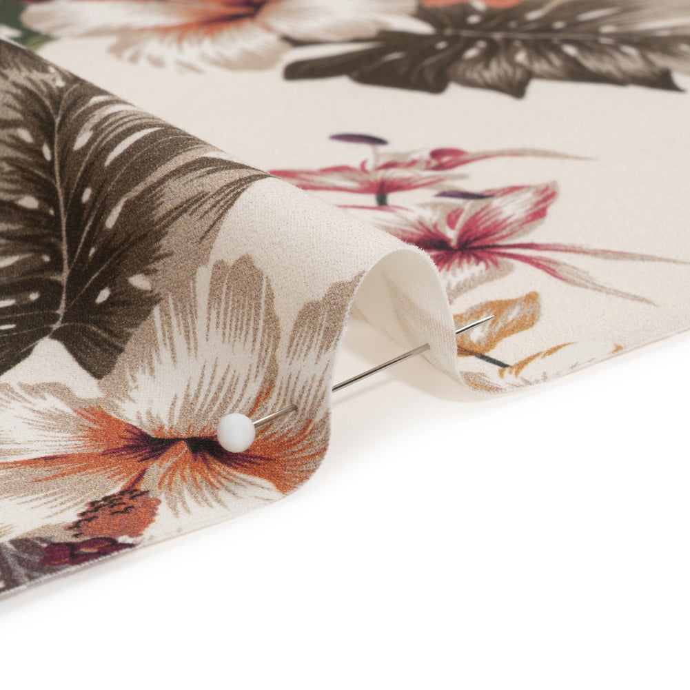 Mood Exclusive Ivory Hibiscus Holiday Stretch Cotton Twill - Detail Mood Exclusive Ivory Hibiscus Holiday Stretch Cotton Twill - Detail