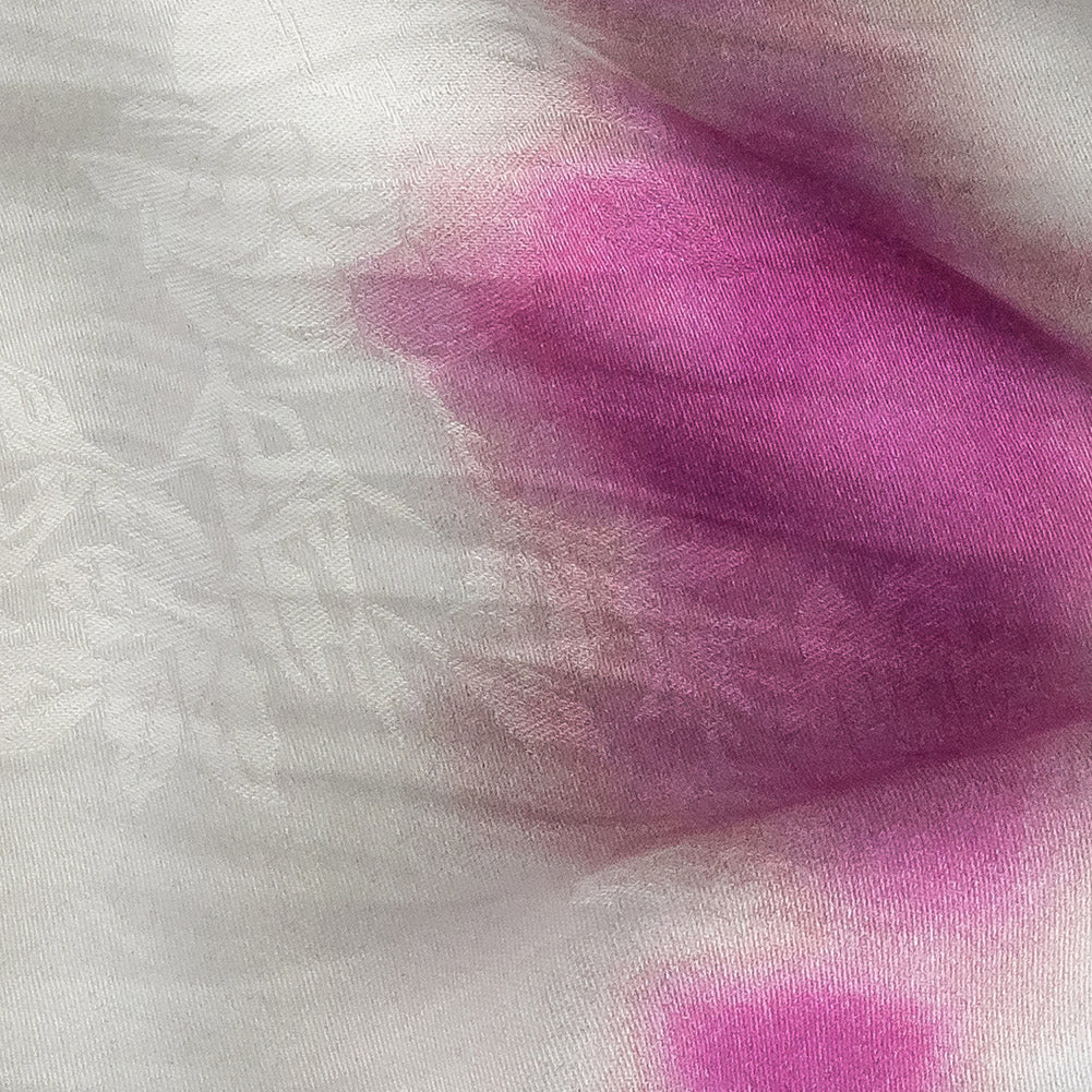 Mood Exclusive Violet Cloud Writing Flowery Viscose Jacquard - Detail Mood Exclusive Violet Cloud Writing Flowery Viscose Jacquard - Detail