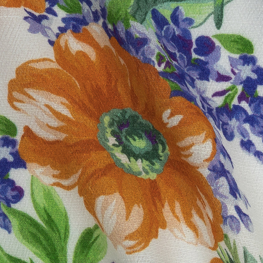 Mood Exclusive White Flowers by Vincent Gauzy Viscose Crepe - Detail Mood Exclusive White Flowers by Vincent Gauzy Viscose Crepe - Detail