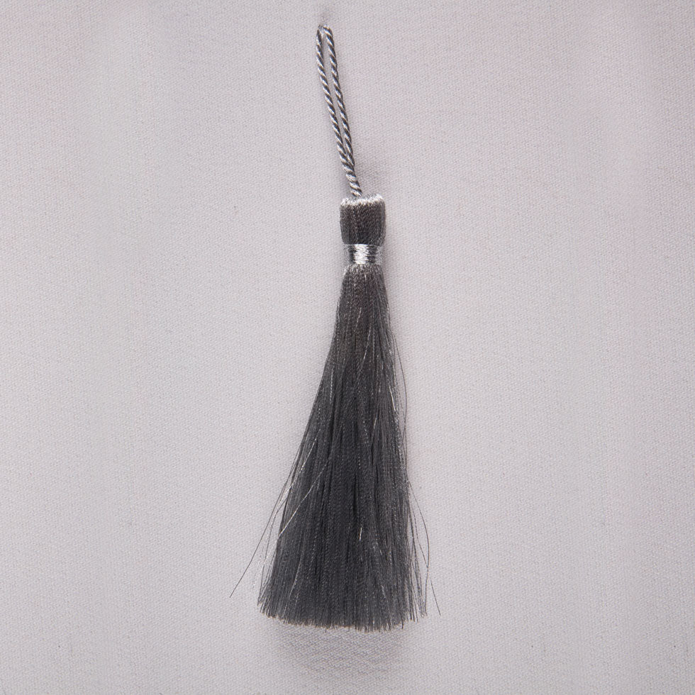 3.5" Metallic Silver Basic Tassel 3.5" Metallic Silver Basic Tassel