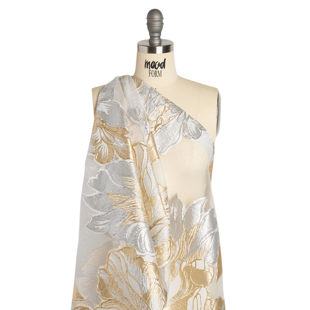 Metallic Gold, Silver and White Fantastic Flowers Luxury Burnout Brocade - Detail Metallic Gold, Silver and White Fantastic Flowers Luxury Burnout Brocade - Detail