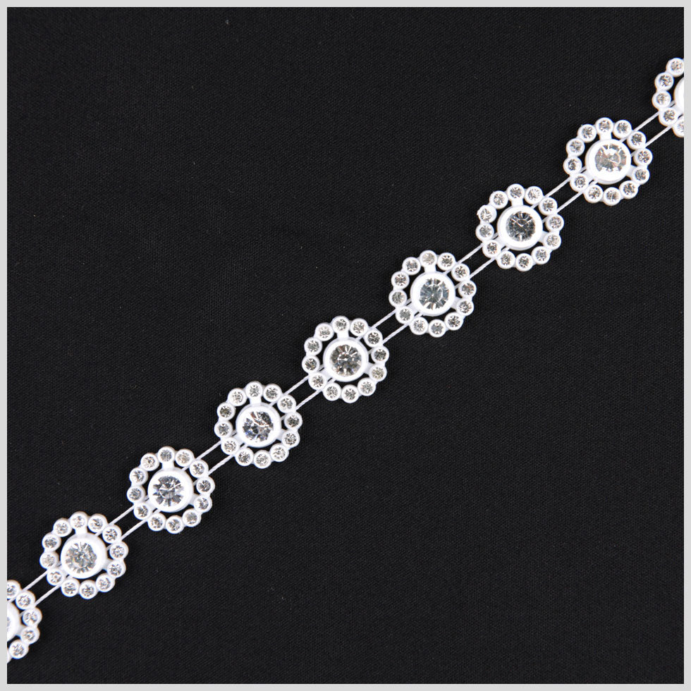 White/Crystal Plastic & Glass White/Crystal Plastic & Glass