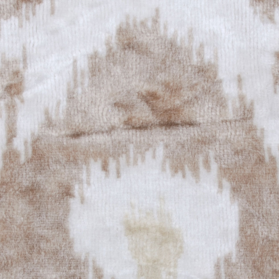 Beige Ikat Velvet - Detail Beige Ikat Velvet - Detail