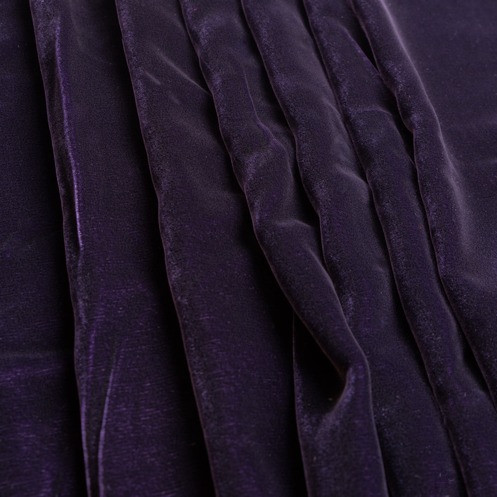 Plum Soft Rayon-Silk Velvet - Detail Plum Soft Rayon-Silk Velvet - Detail