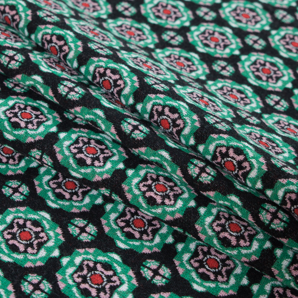 Famous NYC Designer Simply Green Medallion Wool Knit Folded Famous NYC Designer Simply Green Medallion Wool Knit Folded