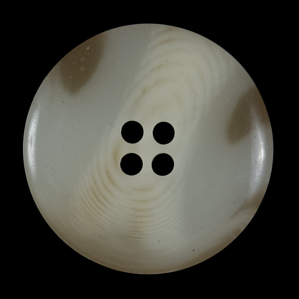 Ivory and Beige Horn Button - 54L/34mm Detail Ivory and Beige Horn Button - 54L/34mm Detail