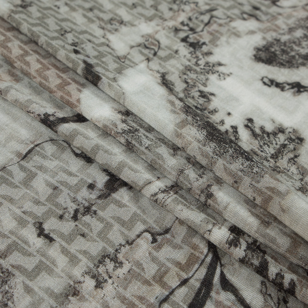 Italian Warm Gray Abstract Wool Sweater Knit Folded Italian Warm Gray Abstract Wool Sweater Knit Folded