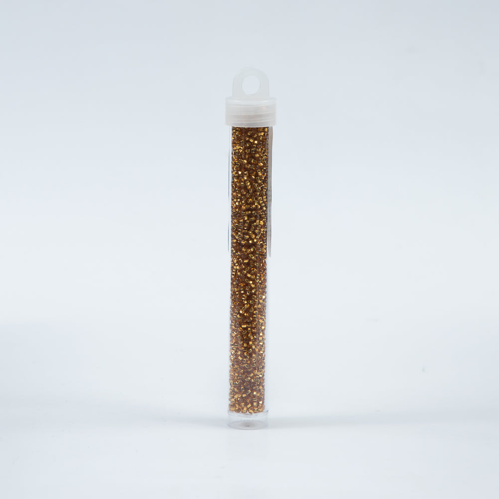 Gold Clear Czech Seed Beads - Size 10 - Detail