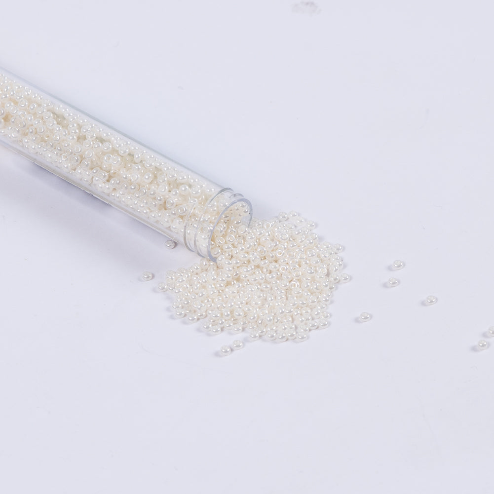 Ceylon Pearl Czech Seed Beads - Size 10 Ceylon Pearl Czech Seed Beads - Size 10