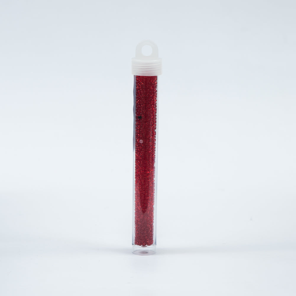 Light Red Clear Czech Seed Beads - Size 10 Detail