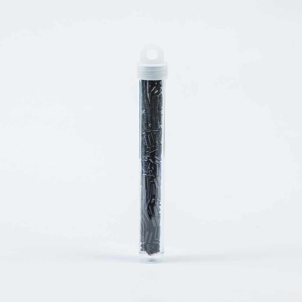 Black Opaque Czech Bugle Seed Beads - Size 3 - Detail