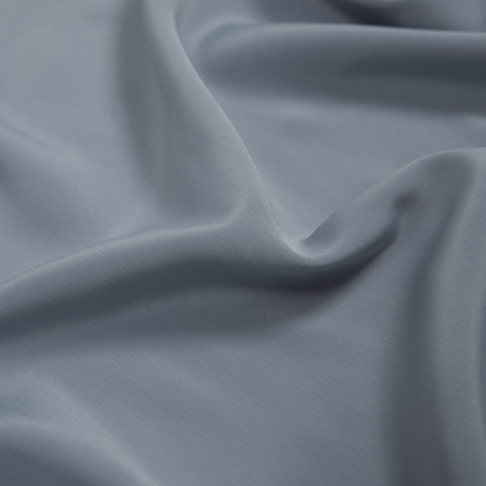 Polyester Peachskin - Silver Detail Polyester Peachskin - Silver Detail