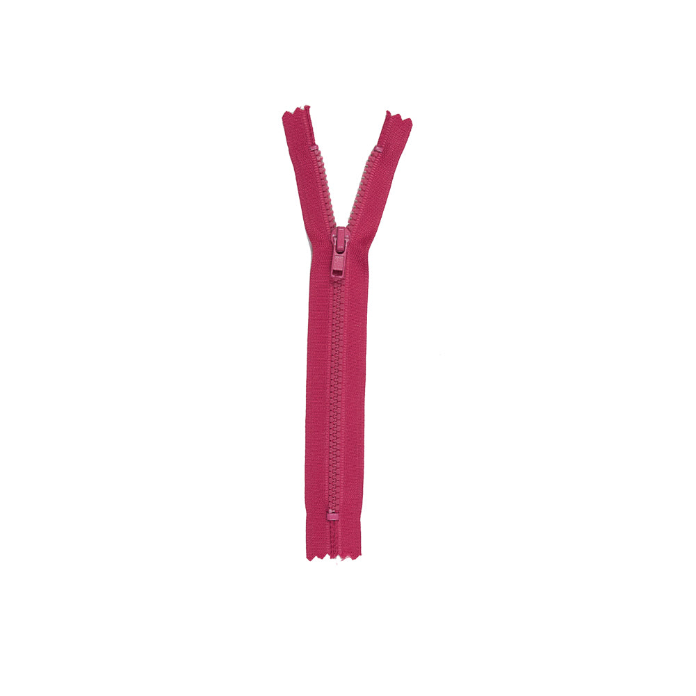 Raspberry Sorbet Closed Bottom Plastic Molded Zipper - 6.5" Detail Raspberry Sorbet Closed Bottom Plastic Molded Zipper - 6.5" Detail