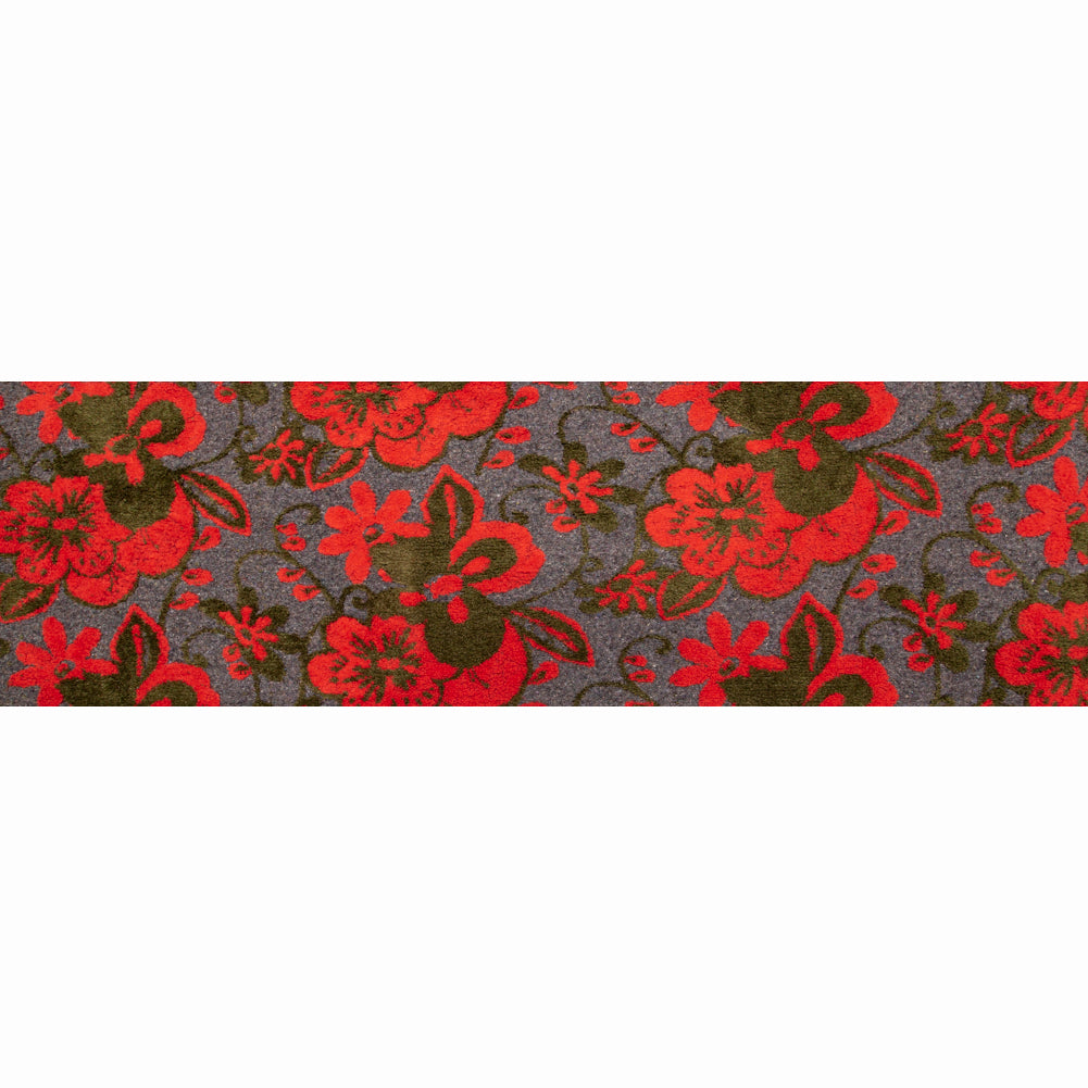 Italian Red, Green and Gray Floral Chunky Wool Knit Folded Italian Red, Green and Gray Floral Chunky Wool Knit Folded