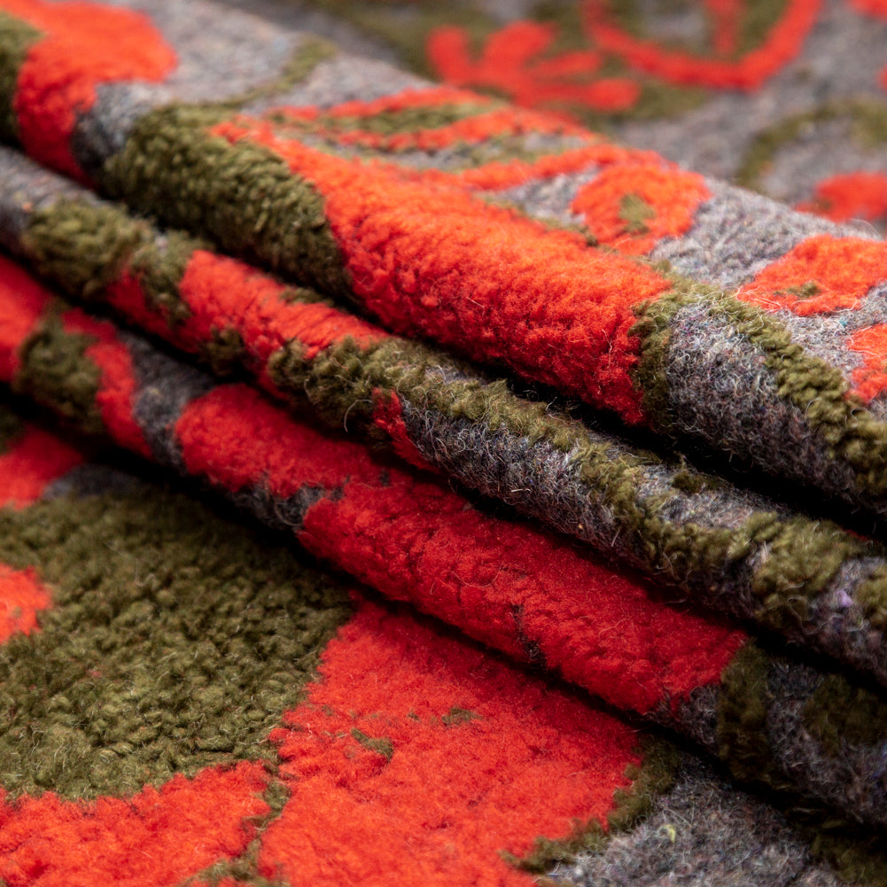 Italian Red, Green and Gray Floral Chunky Wool Knit Detail Italian Red, Green and Gray Floral Chunky Wool Knit Detail