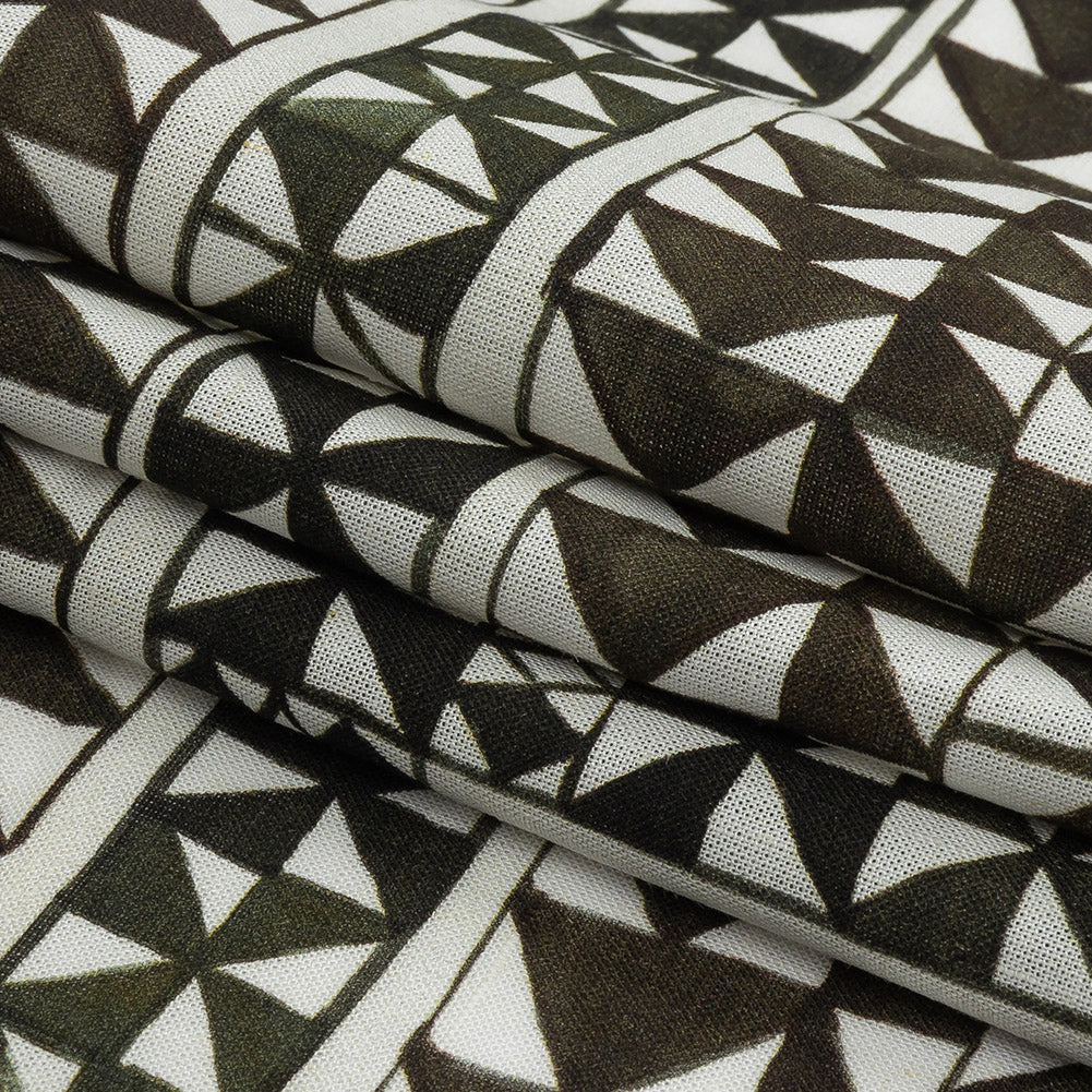 Lightweight Viscose-Linen Woven Print - Black and White Triangle Paths - Mood Exclusive Large Inverted Opposites Detail Lightweight Viscose-Linen Woven Print - Black and White Triangle Paths - Mood Exclusive Large Inverted Opposites Detail