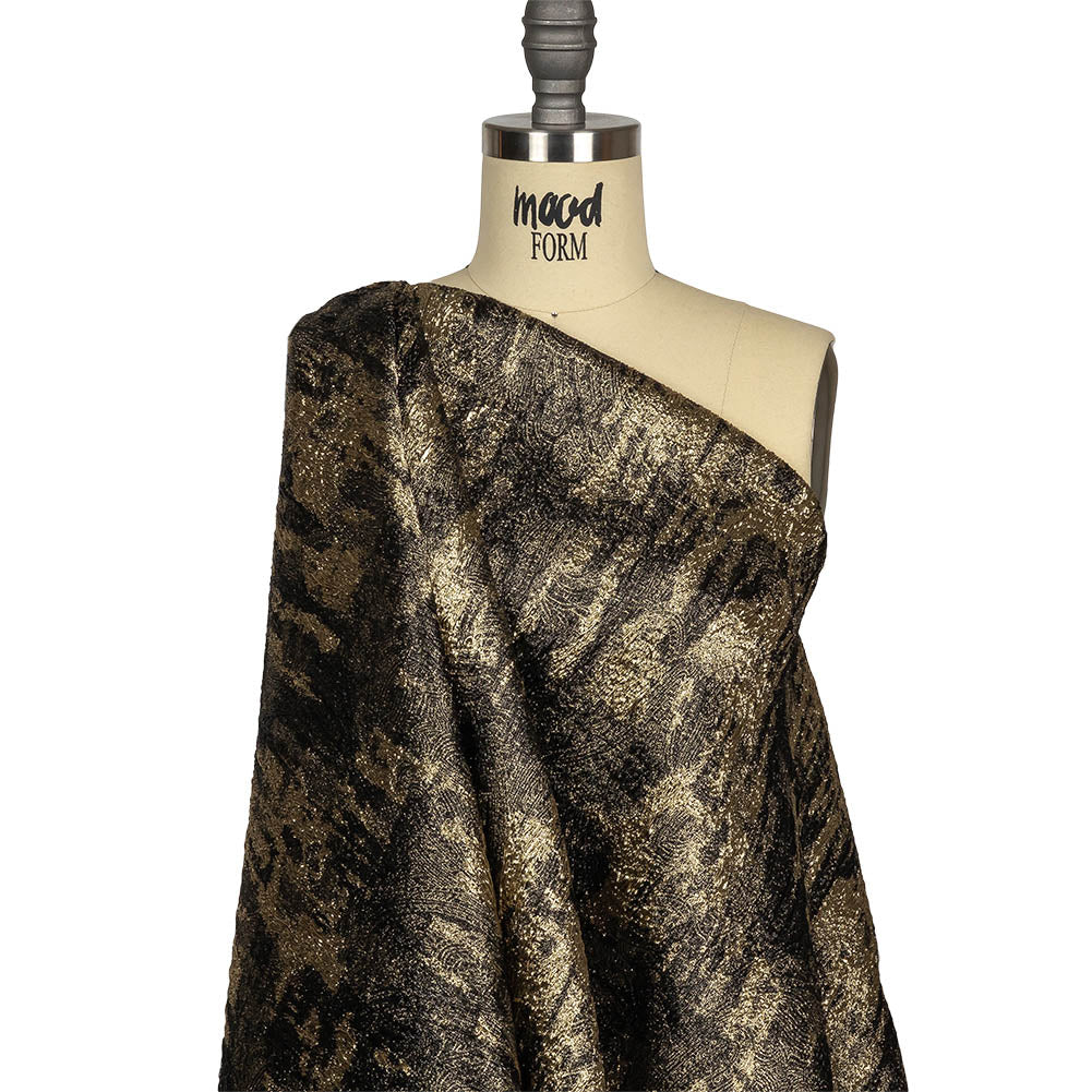 Metallic Gold and Black Abstract Luxury Plisse Brocade Drape Metallic Gold and Black Abstract Luxury Plisse Brocade Drape