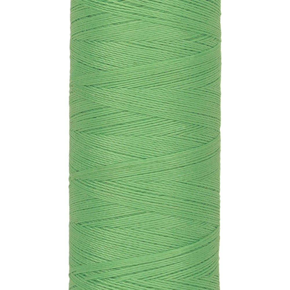 Gutermann Sew All Thread 100m - 740 Vivid Green Detail Gutermann Sew All Thread 100m - 740 Vivid Green Detail