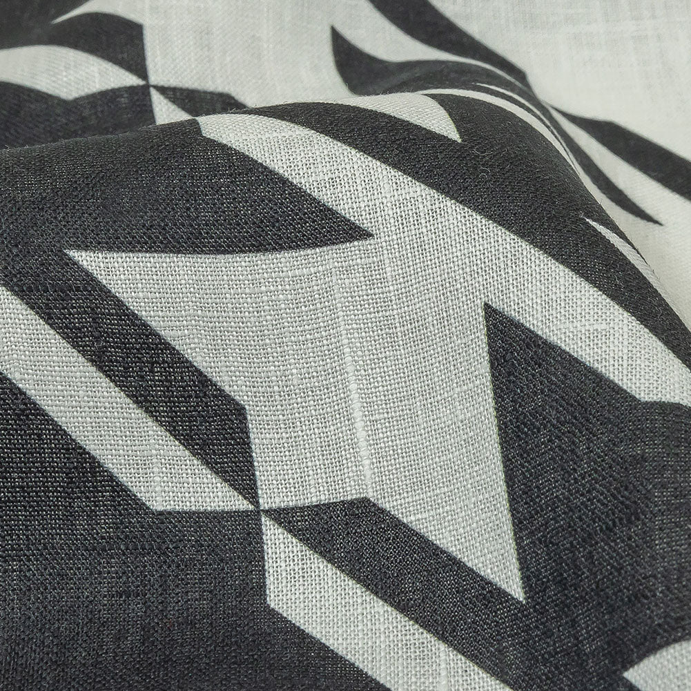 Black and White Oversized Houndstooth Printed Medium Weight Linen Woven Detail Black and White Oversized Houndstooth Printed Medium Weight Linen Woven Detail