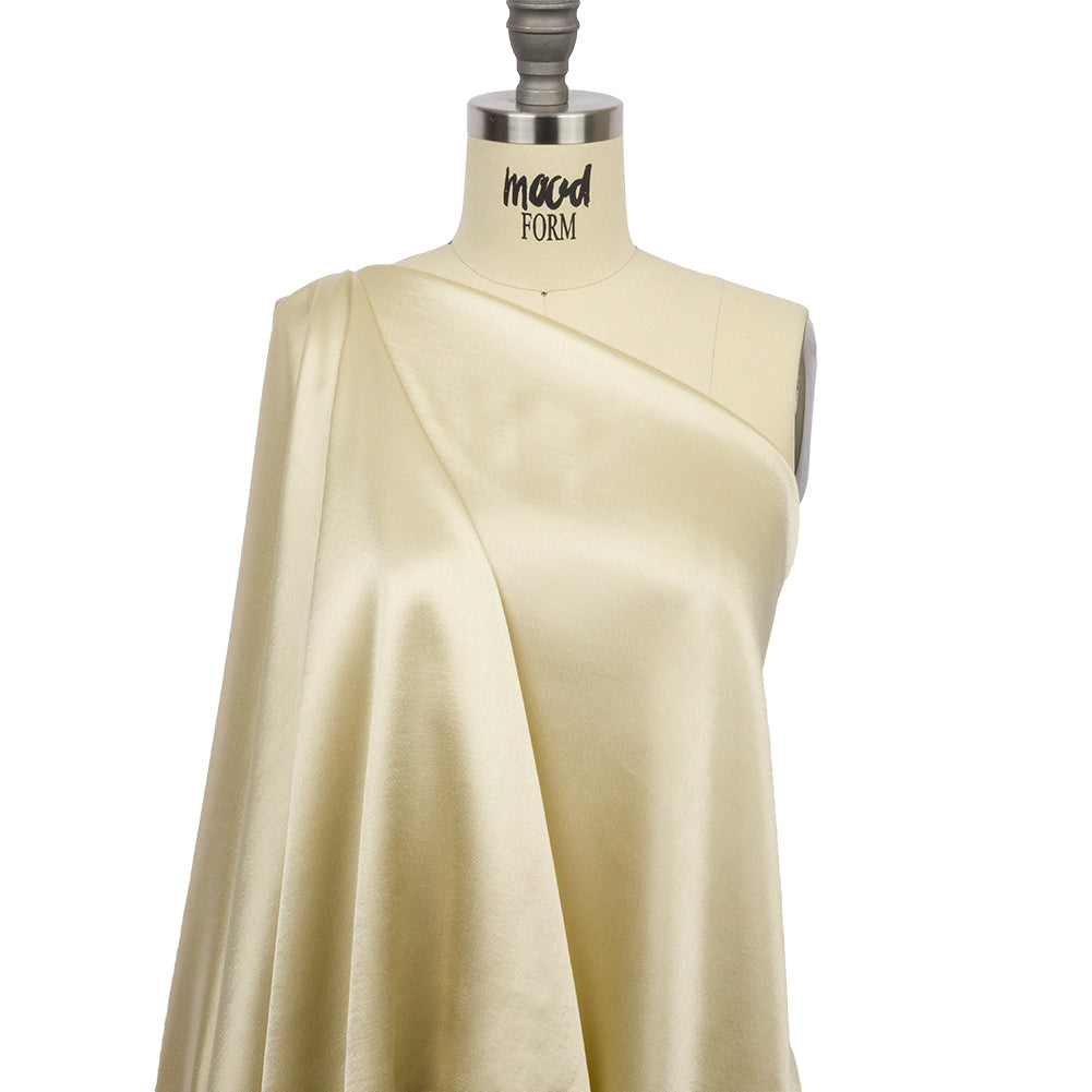 Sustainable Viscose Fluid Satin - Beige - Mood Exclusive Elliana Collection Sustainable Viscose Fluid Satin - Beige - Mood Exclusive Elliana Collection