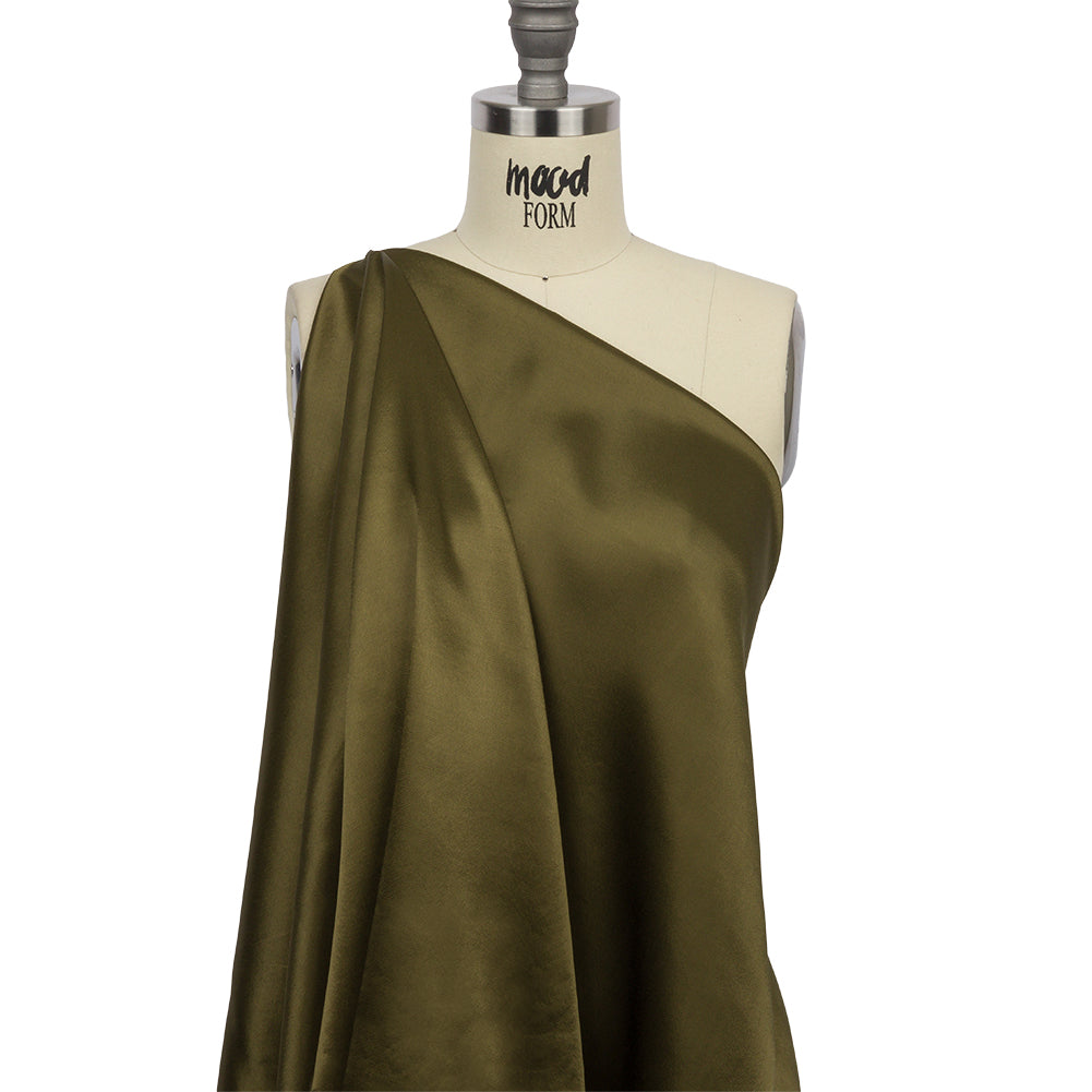 Sustainable Viscose Fluid Satin - Olive Green - Mood Exclusive Elliana Collection Sustainable Viscose Fluid Satin - Olive Green - Mood Exclusive Elliana Collection