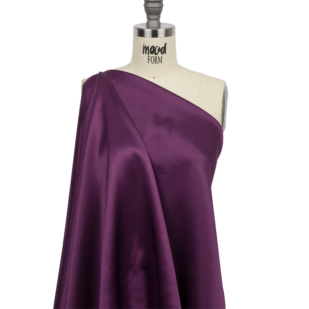 Sustainable Viscose Fluid Satin - Plum - Mood Exclusive Elliana Collection Sustainable Viscose Fluid Satin - Plum - Mood Exclusive Elliana Collection