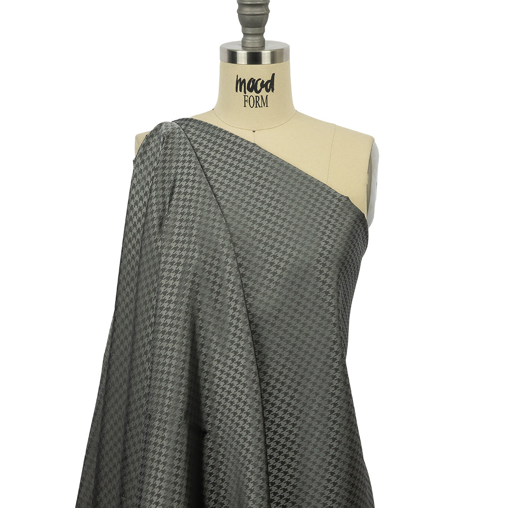 Houndstooth Jacquard Lining - Gray and Charcoal Bi-Color Houndstooth Jacquard Lining - Gray and Charcoal Bi-Color