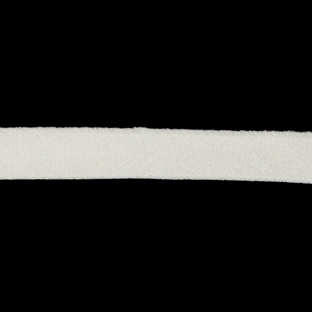 Eggnog Silk Blend Double Faced Duchess Satin Bias Tape - 10mm Detail Eggnog Silk Blend Double Faced Duchess Satin Bias Tape - 10mm Detail