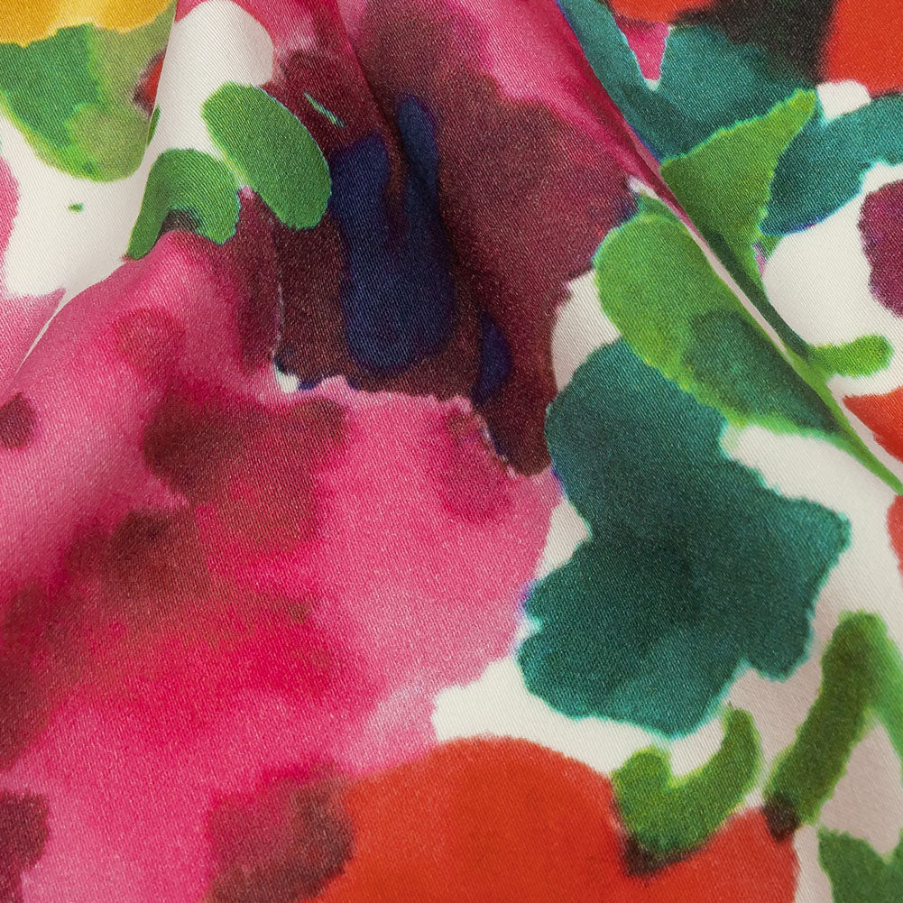 Stretch Cotton and Viscose Sateen Print - Red, Yellow and Green Painterly Floral - Mood Exclusive Spring Afternoon - Detail Stretch Cotton and Viscose Sateen Print - Red, Yellow and Green Painterly Floral - Mood Exclusive Spring Afternoon - Detail