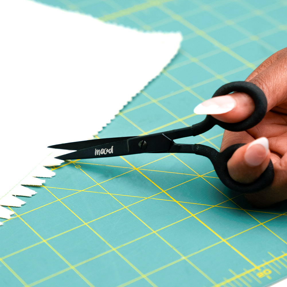 Mood Matte Black Embroidery Scissors with Matte Rubber Grips - 5" Mood Matte Black Embroidery Scissors with Matte Rubber Grips - 5"