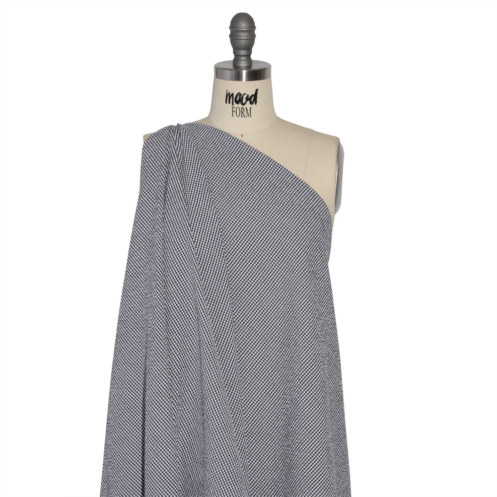 Polyester and Cotton Seersucker - Black and White Checks - Wylie Collection Polyester and Cotton Seersucker - Black and White Checks - Wylie Collection