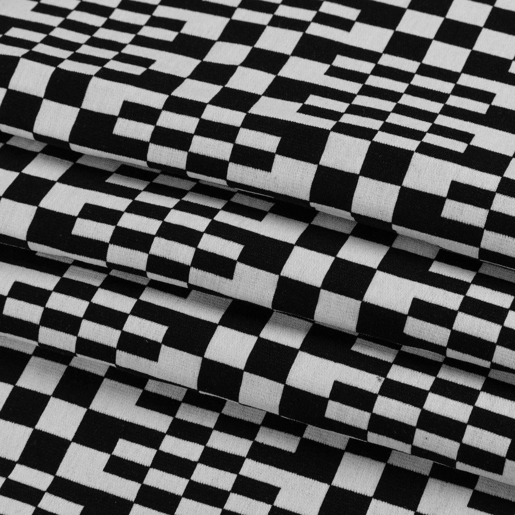 Trina Turk Black and White Geometric Stretch Cotton Double Cloth Folded Trina Turk Black and White Geometric Stretch Cotton Double Cloth Folded