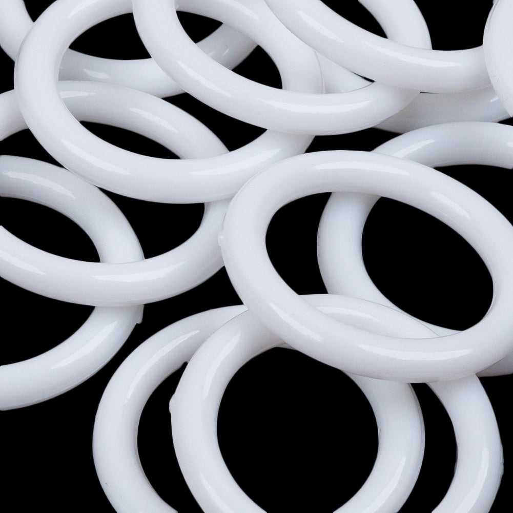 Dritz 14ct White Plastic O-Rings - 1.125" Folded Dritz 14ct White Plastic O-Rings - 1.125" Folded
