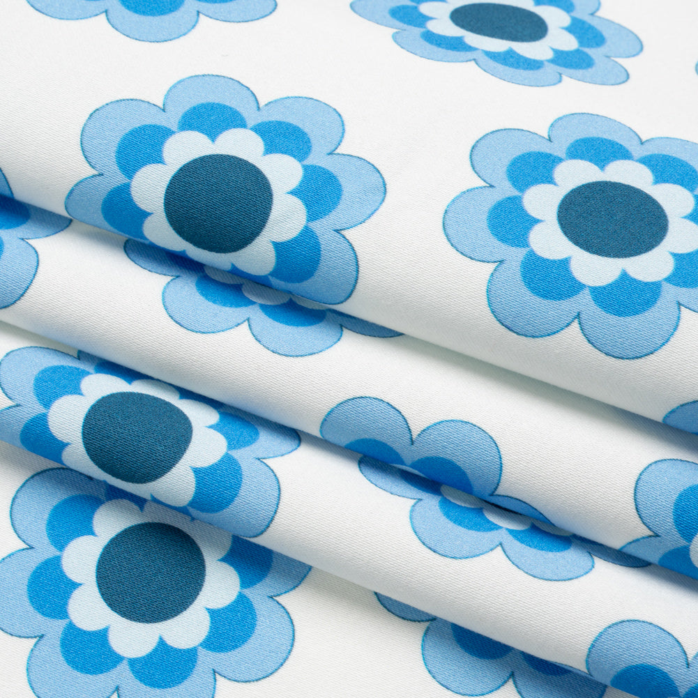 Mood Exclusive Fun with Flowers Stretch Cotton Sateen Folded Mood Exclusive Fun with Flowers Stretch Cotton Sateen Folded