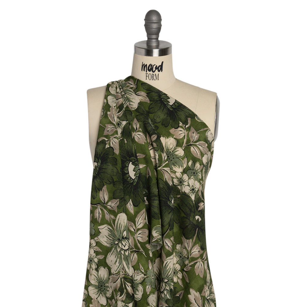 Sustainable Viscose Crepe Print - Green and White Floral - Mood Exclusive Crowded Fields Drape Sustainable Viscose Crepe Print - Green and White Floral - Mood Exclusive Crowded Fields Drape